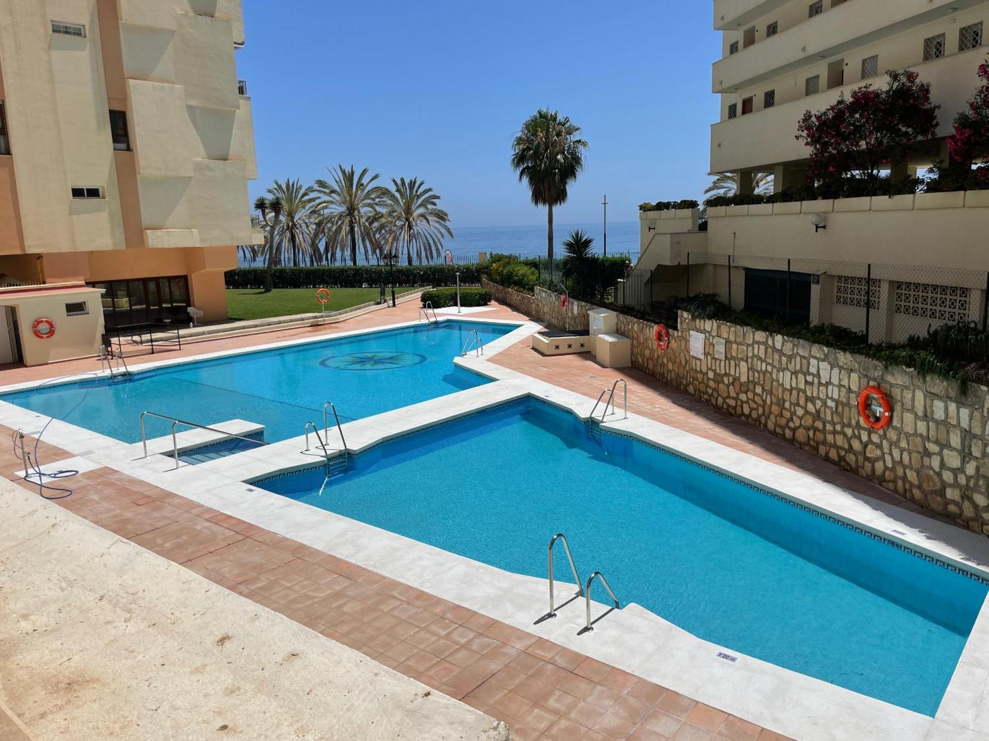 Loft 18 Beachfront Marbella Center エクステリア 写真
